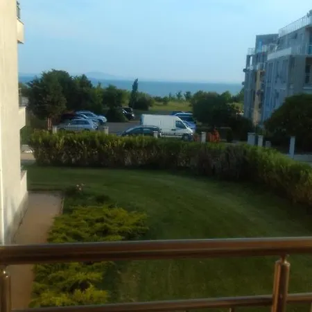 Апартамент Малена Сарафово Burgas