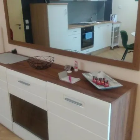 Апартамент Малена Сарафово Apartament *