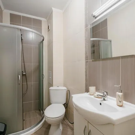 малена сарафово Apartament *