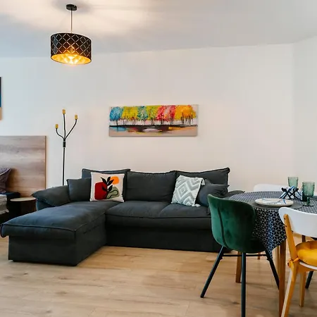 малена сарафово Apartament Burgas