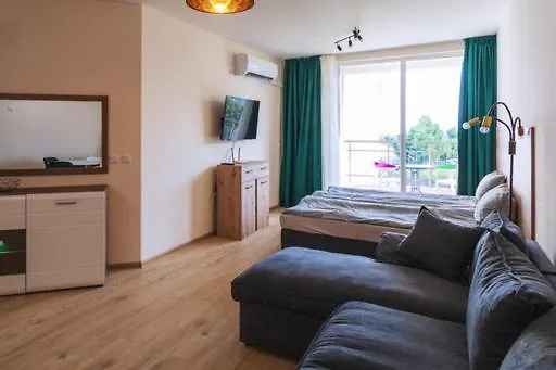 малена сарафово Апартамент Бургас